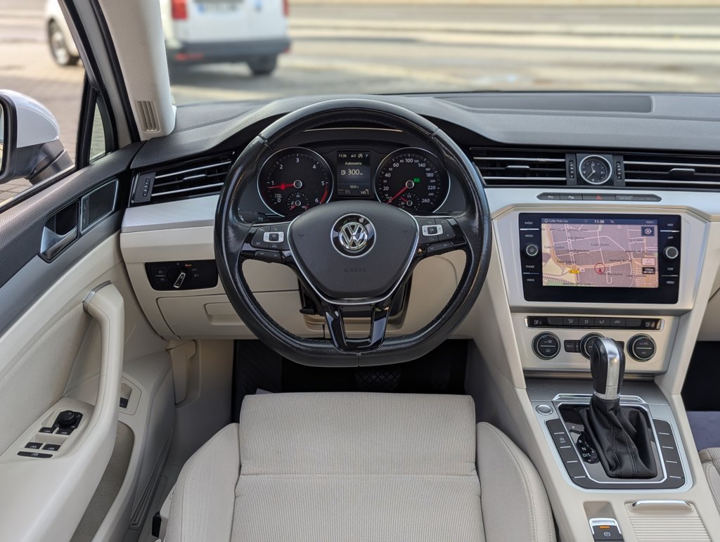 MIDCar coches ocasión Madrid VOLKSWAGEN PASSAT Advance 2.0 TDI 110kW (150CV) DSG