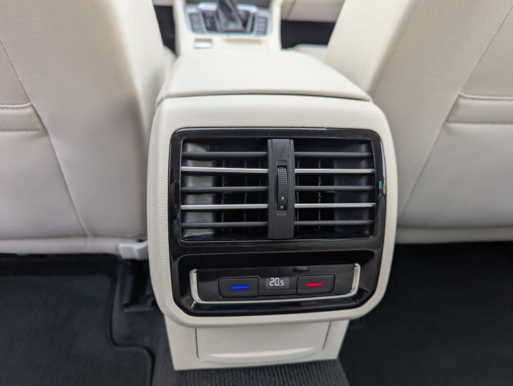 MIDCar coches ocasión Madrid VOLKSWAGEN PASSAT Advance 2.0 TDI 110kW (150CV) DSG