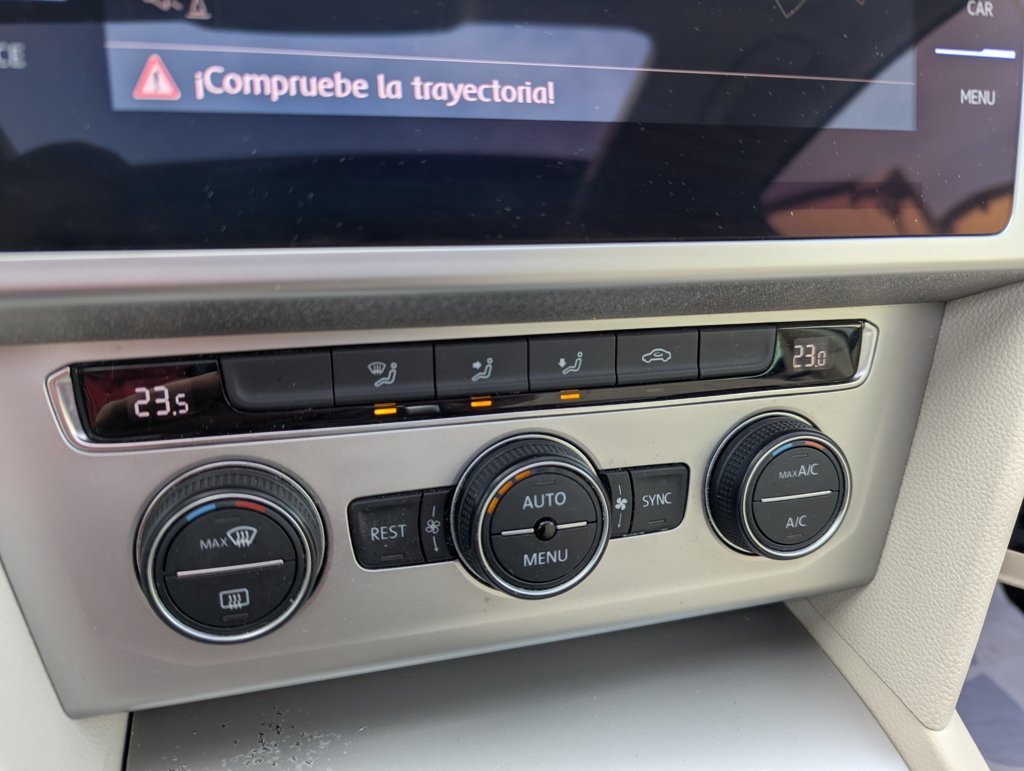 MIDCar coches ocasión Madrid VOLKSWAGEN PASSAT Advance 2.0 TDI 110kW (150CV) DSG