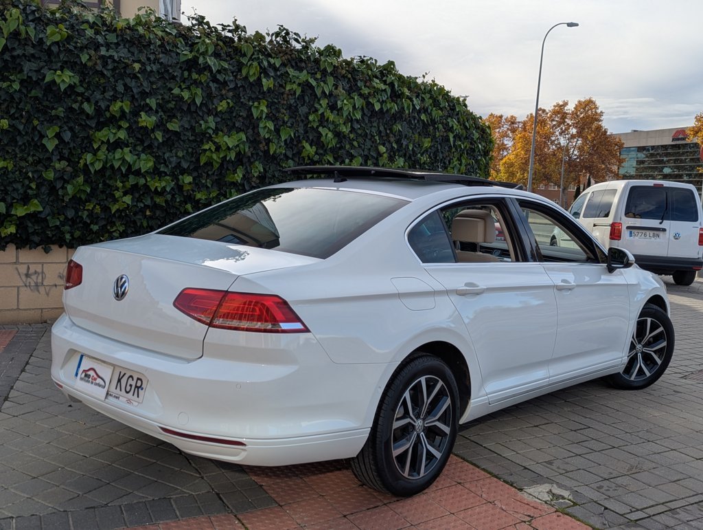 MIDCar coches ocasión Madrid VOLKSWAGEN PASSAT Advance 2.0 TDI 110kW (150CV) DSG