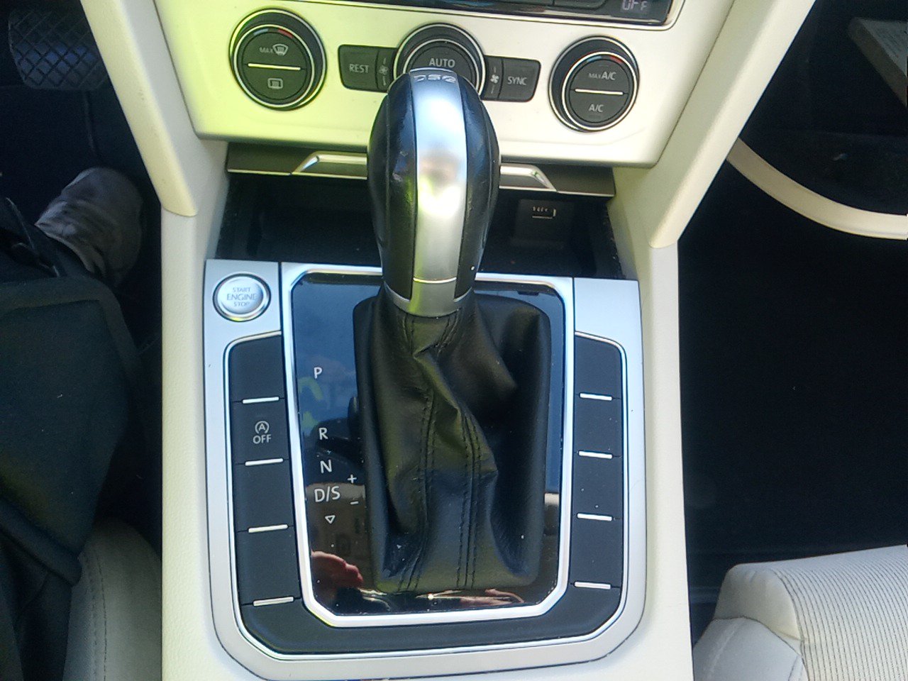 MIDCar coches ocasión Madrid VOLKSWAGEN PASSAT Advance 2.0 TDI 110kW (150CV) DSG