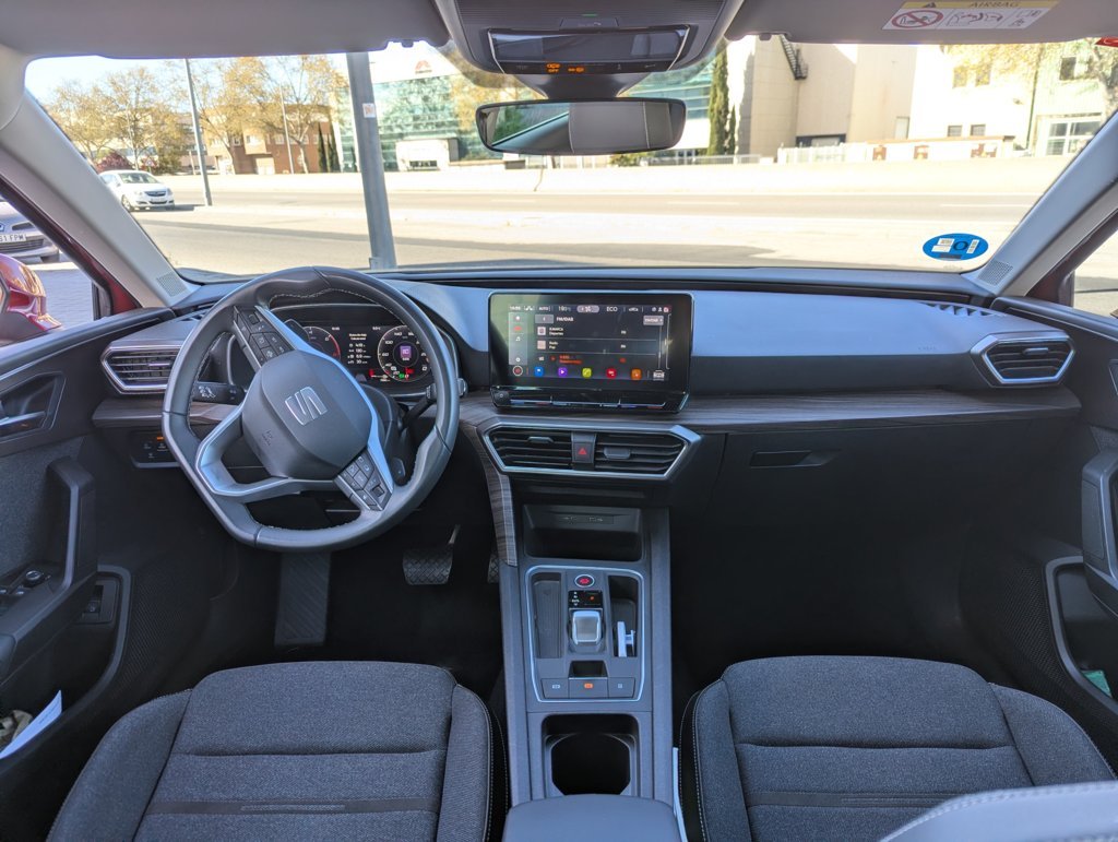 MIDCar coches ocasión Madrid Seat Leon SP 1.4 e-Hybrid DSG S&S Xcellence Go L Etiqueta 0 Electrico Enchufable Gasolina