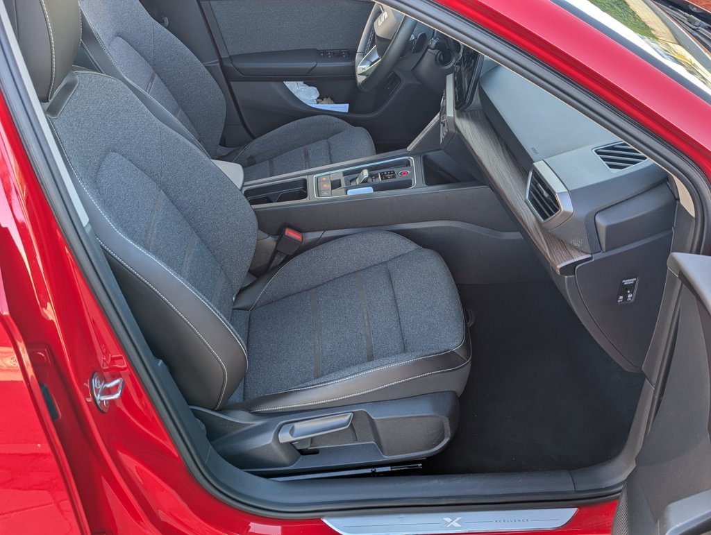 MIDCar coches ocasión Madrid Seat Leon SP 1.4 e-Hybrid DSG S&S Xcellence Go L Etiqueta 0 Electrico Enchufable Gasolina