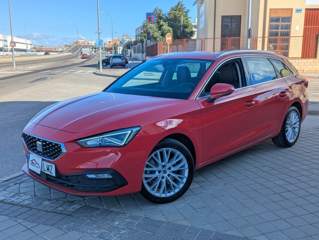 MIDCar coches ocasión Madrid Seat Leon SP 1.4 e-Hybrid DSG S&S Xcellence Go L Etiqueta 0 Electrico Enchufable Gasolina