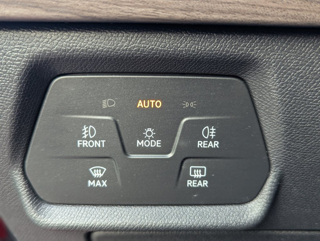 MIDCar coches ocasión Madrid Seat Leon SP 1.4 e-Hybrid DSG S&S Xcellence Go L Etiqueta 0 Electrico Enchufable Gasolina