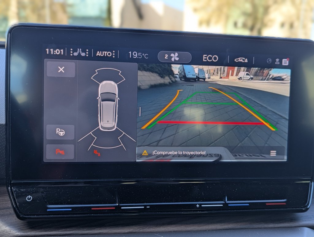 MIDCar coches ocasión Madrid Seat Leon SP 1.4 e-Hybrid DSG S&S Xcellence Go L Etiqueta 0 Electrico Enchufable Gasolina