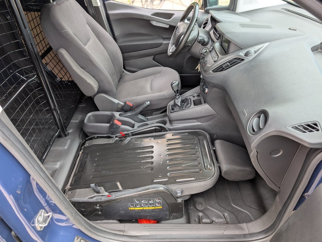 MIDCar coches ocasión Madrid Ford Transit Courier  Van 1.5 TDCi  Trend 210  S&S TREND 100Cv