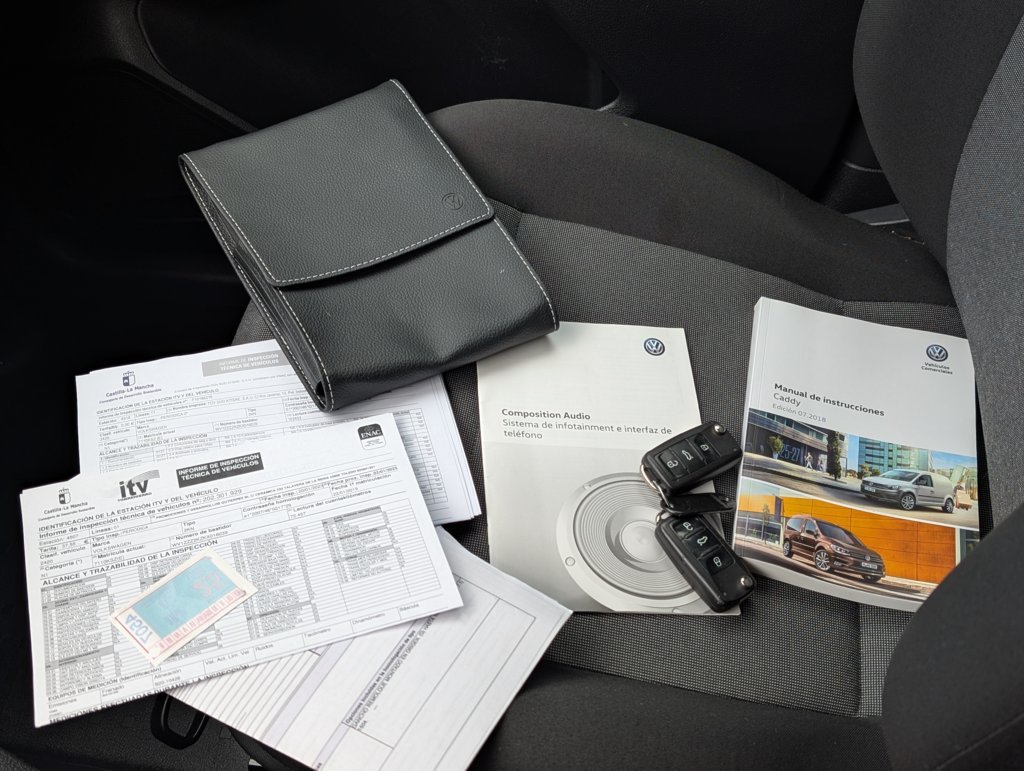 MIDCar coches ocasión Madrid Volkswagen Caddy 4x4 Profesional Furgón 2.0 TDI Etiqueta C IVA y Garantía Incl 4Motion