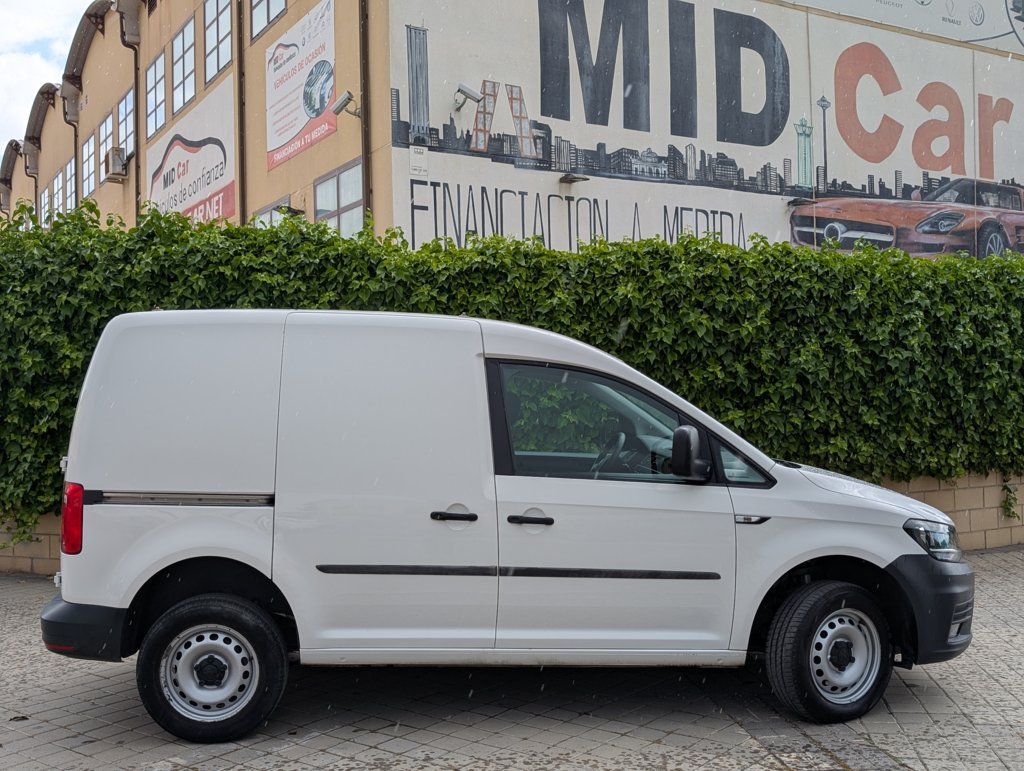 MIDCar coches ocasión Madrid Volkswagen Caddy 4x4 Profesional Furgón 2.0 TDI Etiqueta C IVA y Garantía Incl 4Motion