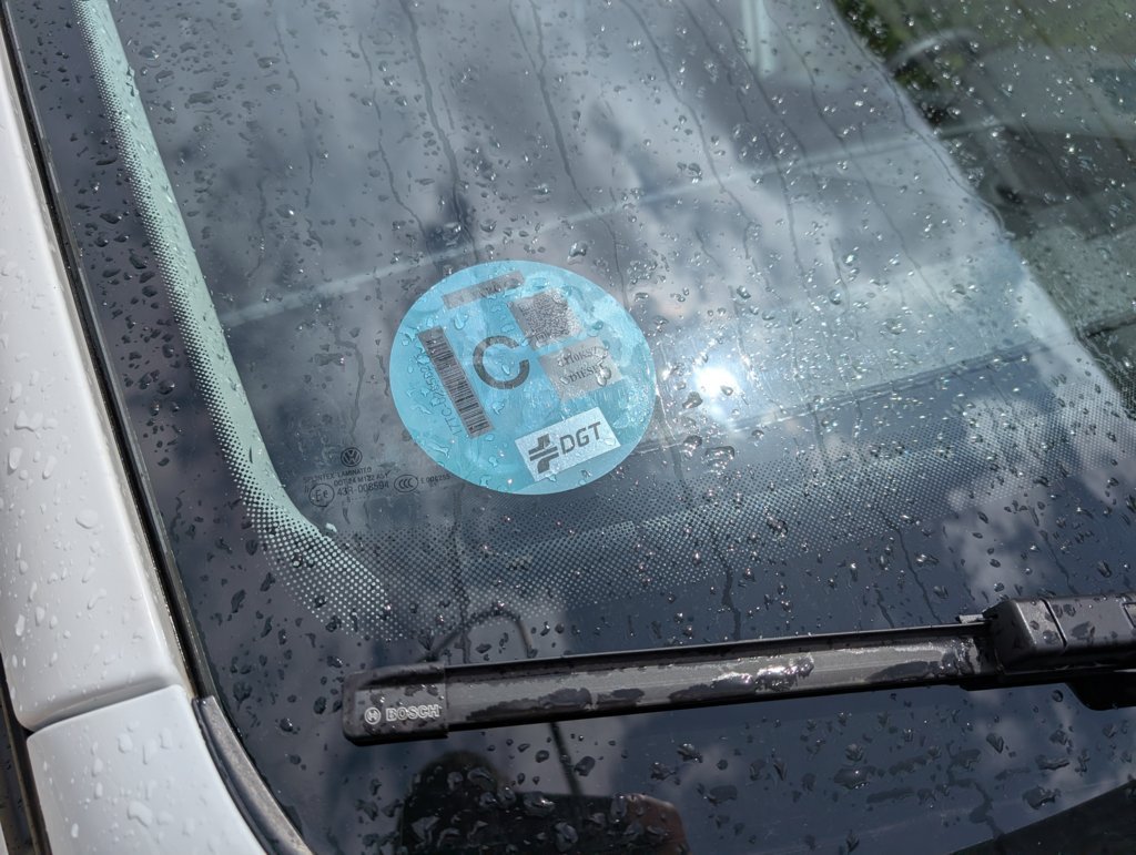 MIDCar coches ocasión Madrid Volkswagen Caddy 4x4 Profesional Furgón 2.0 TDI Etiqueta C IVA y Garantía Incl 4Motion