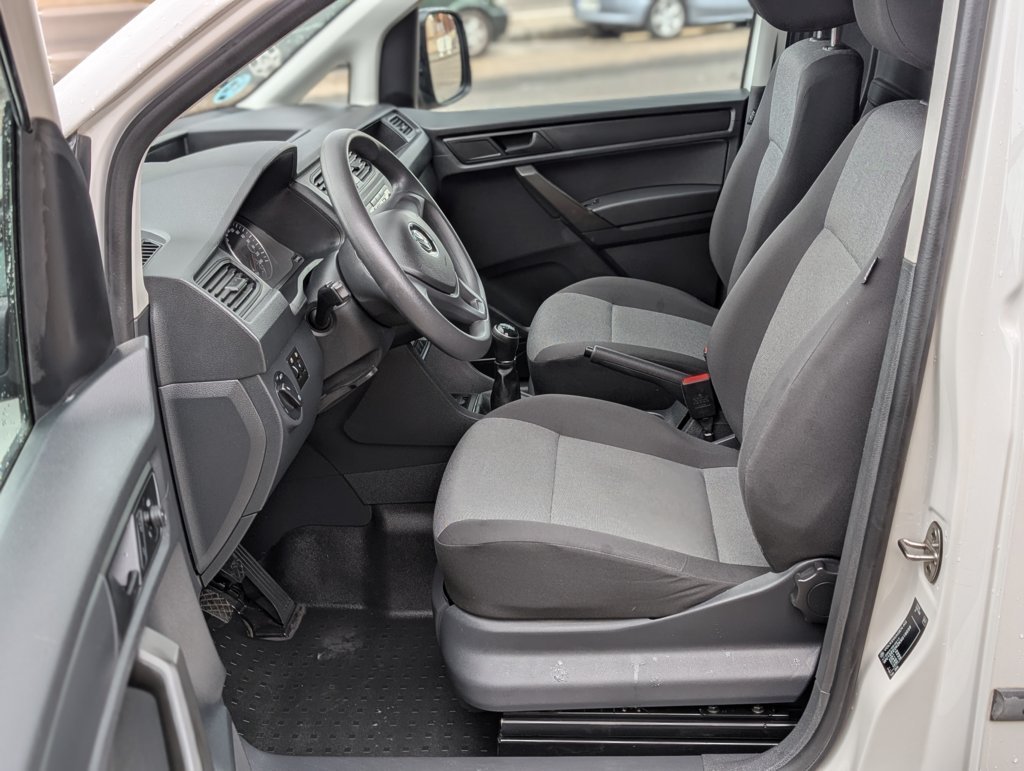 MIDCar coches ocasión Madrid Volkswagen Caddy 4x4 Profesional Furgón 2.0 TDI Etiqueta C IVA y Garantía Incl 4Motion