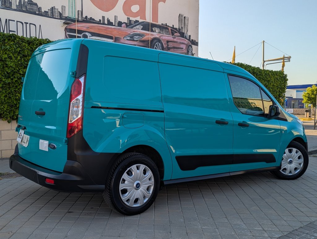 MIDCar coches ocasión Madrid Ford Transit Connect Van 1.5EcoBlue  Trend 210  S&S Trend L2,  6Vel Etiqueta C IVA y garantía Incl
