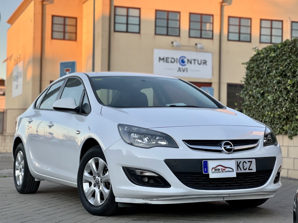 MIDCar coches ocasión Madrid Opel Astra 1.6 Cdti S/s 81kw (110cv) Elegance