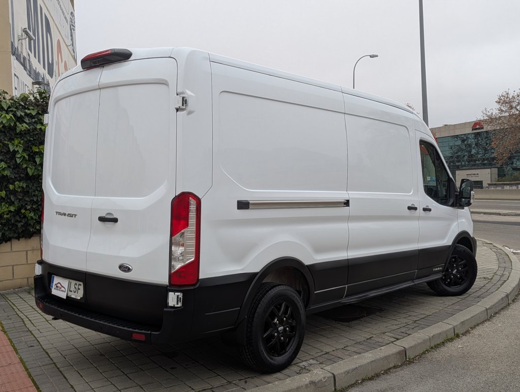 MIDCar coches ocasión Madrid Ford Transit 350 2.0Tdci L3H2 Van Trail FWD MHEV furgón FWD 130Cv, 6 Velocidades, Etiqueta medioambiental ECO