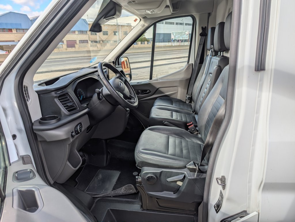 MIDCar coches ocasión Madrid Ford Transit 350 2.0Tdci L3H2 Van Trail FWD MHEV furgón FWD 130Cv,  6 Velocidades, Etiqueta medioambiental ECO