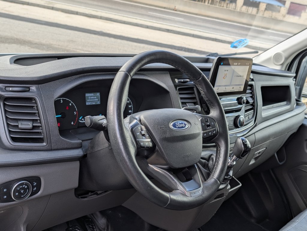 MIDCar coches ocasión Madrid Ford Transit 350 2.0Tdci L3H2 Van Trail FWD MHEV furgón FWD 130Cv,  6 Velocidades, Etiqueta medioambiental ECO