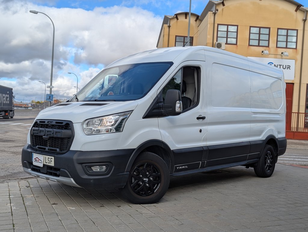 MIDCar coches ocasión Madrid Ford Transit 350 2.0Tdci L3H2 Van Trail FWD MHEV furgón FWD 130Cv,  6 Velocidades, Etiqueta medioambiental ECO