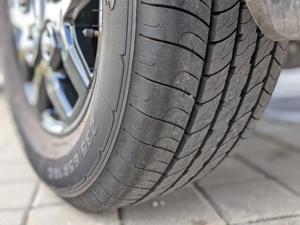 MIDCar coches ocasión Madrid Ford Transit 350 2.0Tdci L3H2 Van Trail FWD MHEV furgón FWD 130Cv,  6 Velocidades, Etiqueta medioambiental ECO