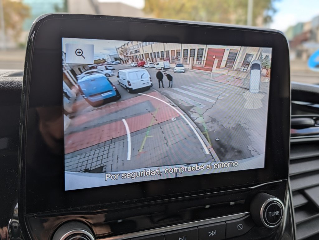 MIDCar coches ocasión Madrid Ford Transit 350 2.0Tdci L3H2 Van Trail FWD MHEV furgón FWD 130Cv,  6 Velocidades, Etiqueta medioambiental ECO