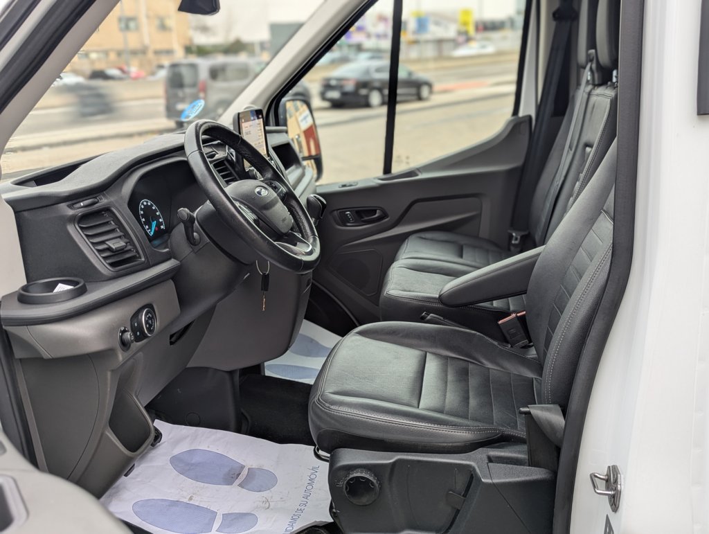 MIDCar coches ocasión Madrid Ford Transit 350 2.0Tdci L3H2 Van Trail FWD MHEV furgón FWD 130Cv,  6 Velocidades, Etiqueta medioambiental ECO