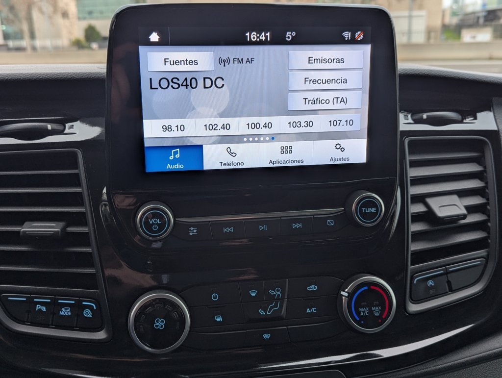 MIDCar coches ocasión Madrid Ford Transit 350 2.0Tdci L3H2 Van Trail FWD MHEV furgón FWD 130Cv,  6 Velocidades, Etiqueta medioambiental ECO