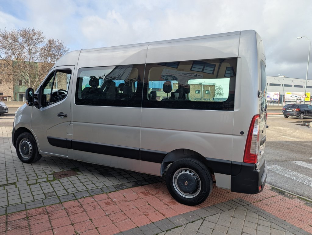 MIDCar coches ocasión Madrid Renault Master 2.3dCi 9 Plazas Combi S&S Energy L2h2 3500 Dci 140cv E6 IVA y Garantía Incl Etiqueta C