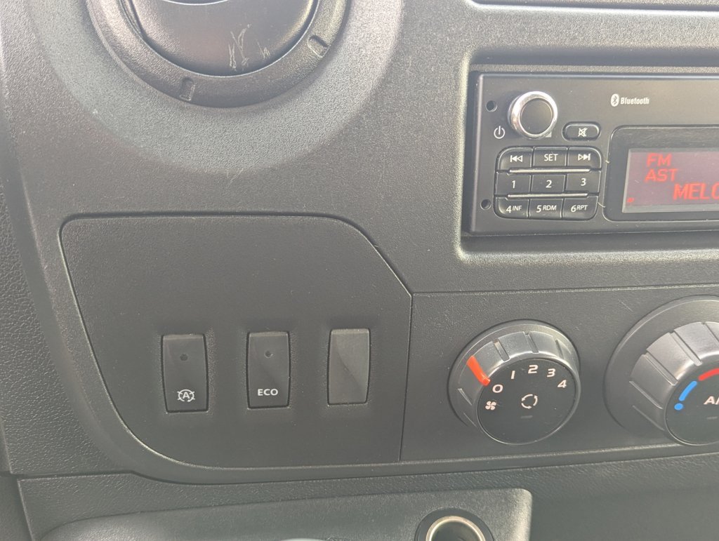 MIDCar coches ocasión Madrid Renault Master 2.3dCi 9 Plazas Combi S&S Energy L2h2 3500 Dci 140cv E6 IVA y Garantía Incl Etiqueta C