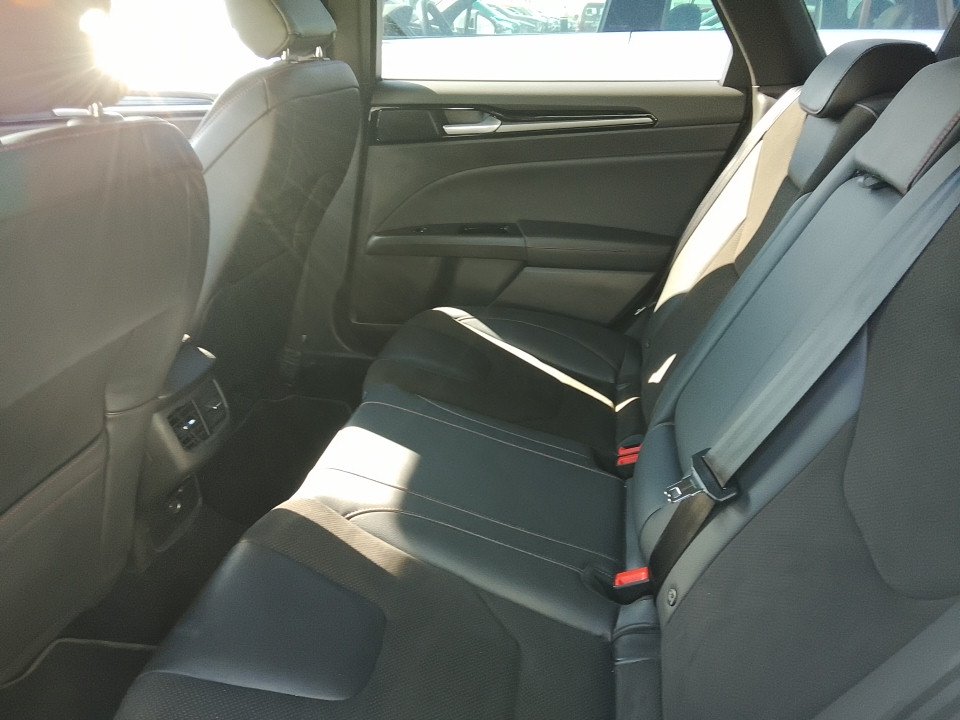 MIDCar coches ocasión Madrid Ford Mondeo 2.0 Híbrido 138kW ST-Line HEV AT SB  Etiqueta medioambiental ECO Nacional 1Dueño con IVA y Garantía