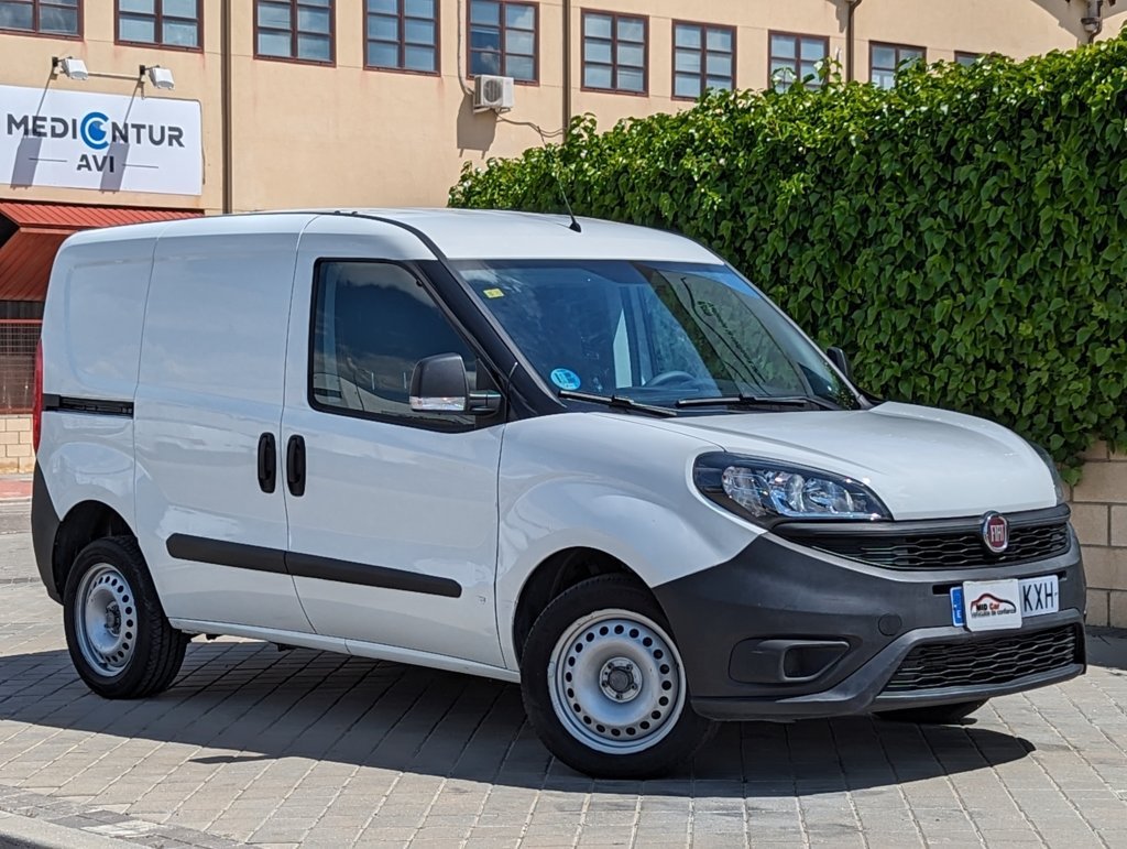 MIDCar coches ocasión Madrid Fiat Doblo Cargo 1.4 T-JET NAT. POWER CNG Hybrido