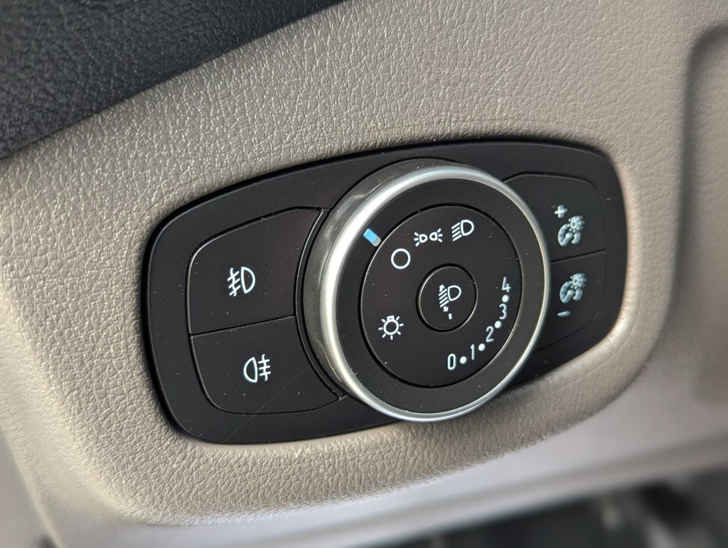 MIDCar coches ocasión Madrid Ford Transit Connect Van 1.5EcoBlue  Trend 210  S&S Trend L2, 3 Plazas