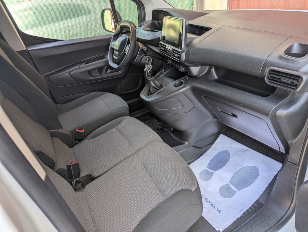 MIDCar coches ocasión Madrid Peugeot Partner Premium 1.6BlueHDI 100Cv 3 Plazas