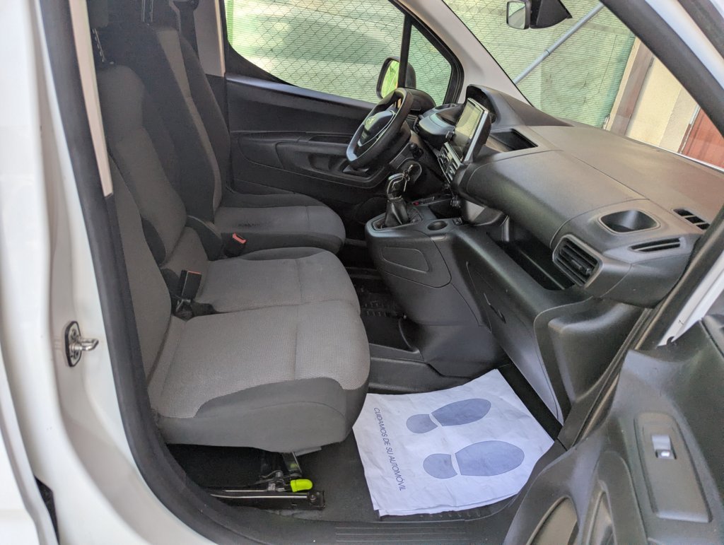 MIDCar coches ocasión Madrid Peugeot Partner Premium 1.6BlueHDI 100Cv 3 Plazas