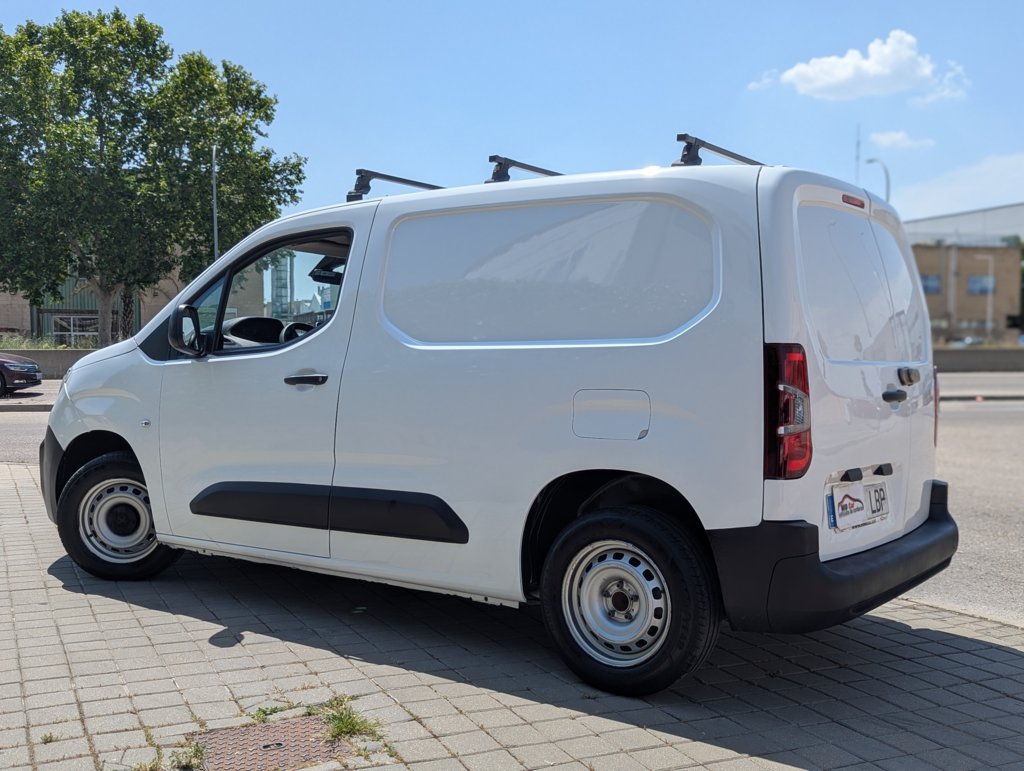 MIDCar coches ocasión Madrid Peugeot Partner Premium 1.6BlueHDI 100Cv 3 Plazas