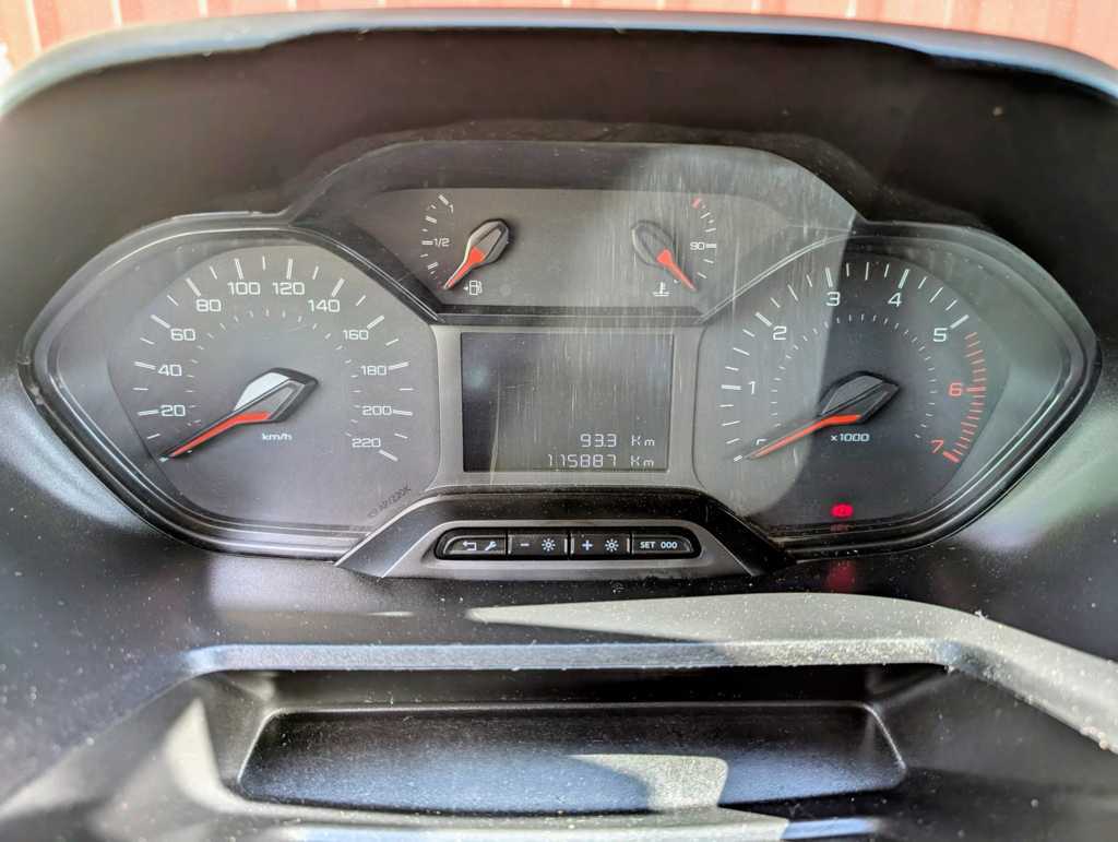 MIDCar coches ocasión Madrid Peugeot Partner Premium 1.6BlueHDI 100Cv 3 Plazas