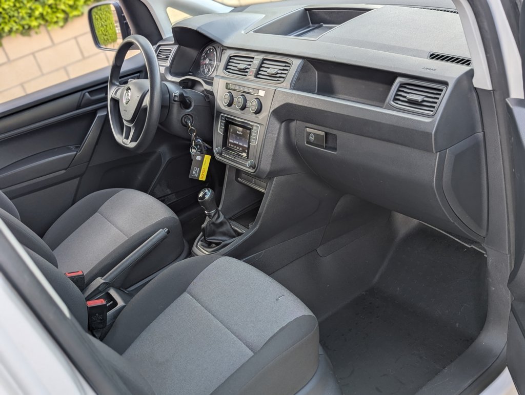 MIDCar coches ocasión Madrid Volkswagen Caddy Profesional 1.4 TGI, GNC  110Cv Etiqueta ECO IVA Incl