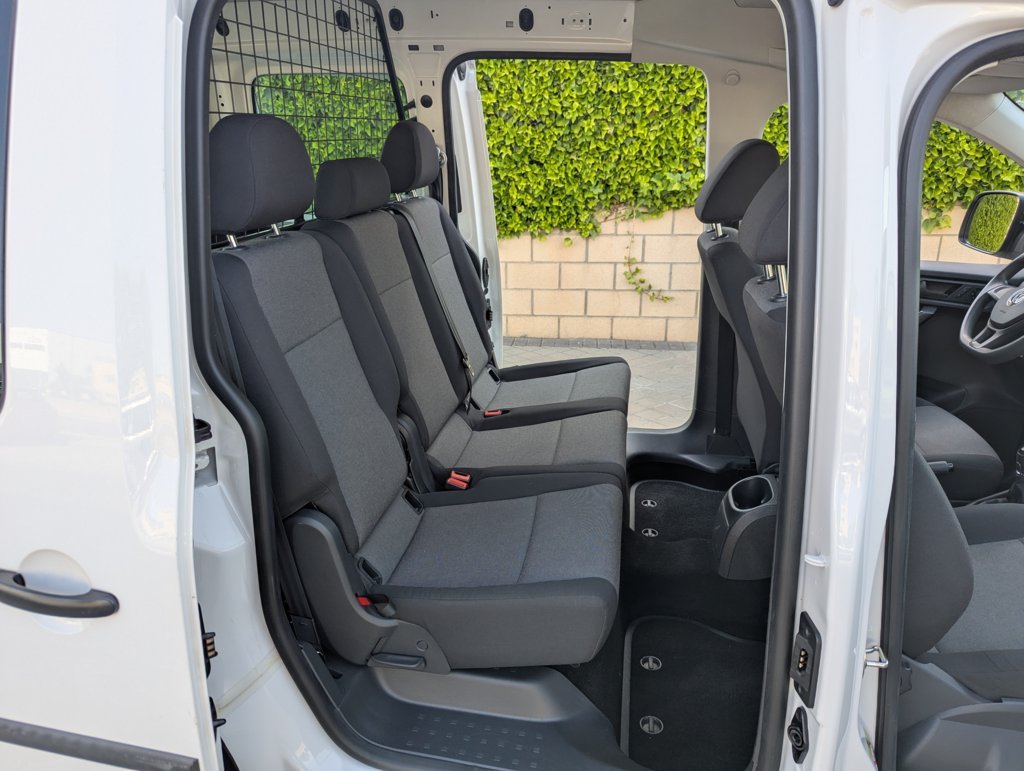MIDCar coches ocasión Madrid Volkswagen Caddy Profesional Kombi 1.4 TGI/ GNC  BM 4 Puertas 110Cv Etiqueta ECO