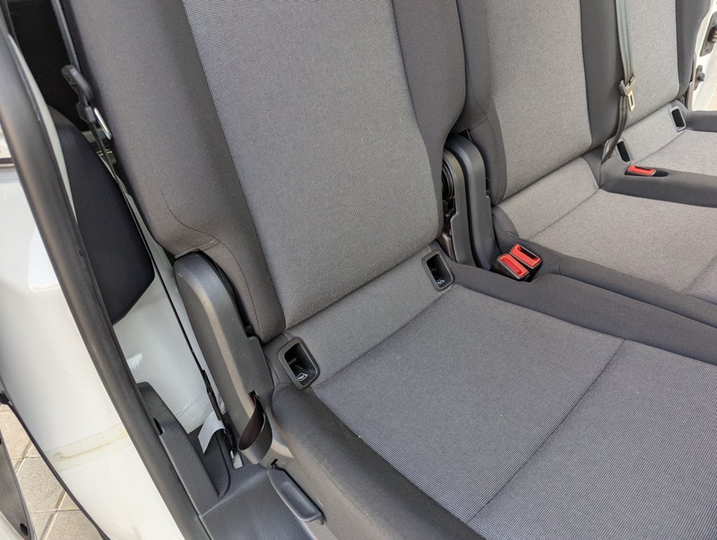 MIDCar coches ocasión Madrid Volkswagen Caddy Profesional Kombi 1.4 TGI/ GNC  BM 4 Puertas 110Cv Etiqueta ECO