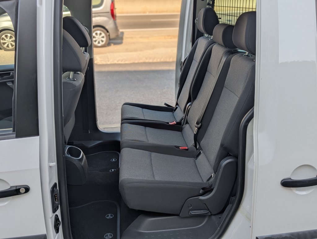 MIDCar coches ocasión Madrid Volkswagen Caddy Profesional Kombi 1.4 TGI/ GNC  BM 4 Puertas 110Cv Etiqueta ECO