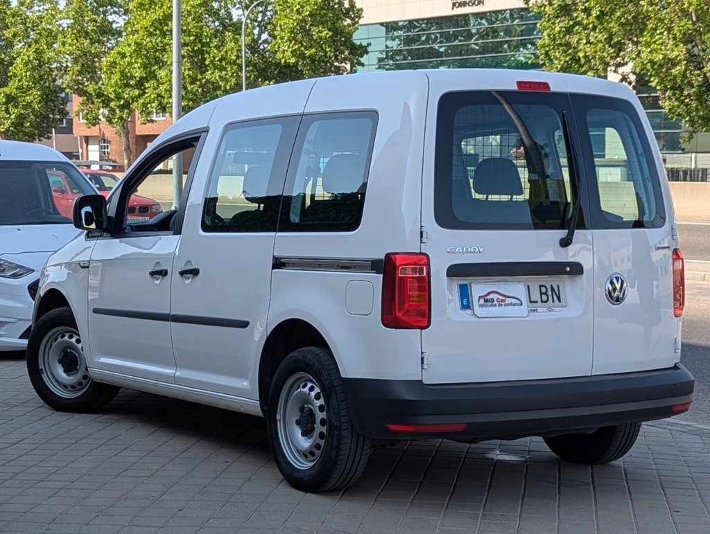 MIDCar coches ocasión Madrid Volkswagen Caddy Profesional Kombi 1.4 TGI/ GNC  BM 4 Puertas 110Cv Etiqueta ECO