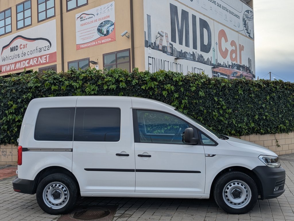 MIDCar coches ocasión Madrid Volkswagen Caddy Profesional Kombi 1.4 TGI/ GNC  BM 4 Puertas 110Cv Etiqueta ECO