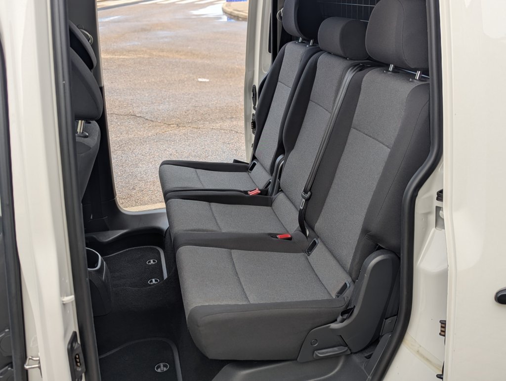 MIDCar coches ocasión Madrid Volkswagen Caddy Profesional Kombi 1.4 TGI/ GNC  BM 4 Puertas 110Cv Etiqueta ECO