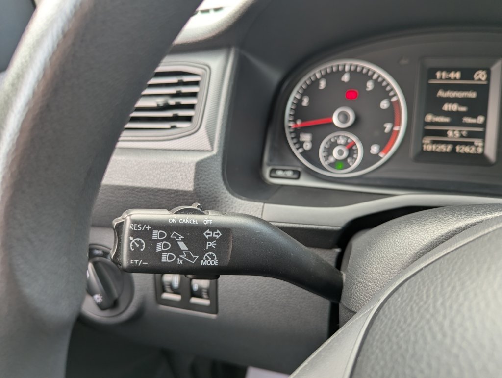 MIDCar coches ocasión Madrid Volkswagen Caddy Profesional Kombi 1.4 TGI/ GNC  BM 4 Puertas 110Cv Etiqueta ECO