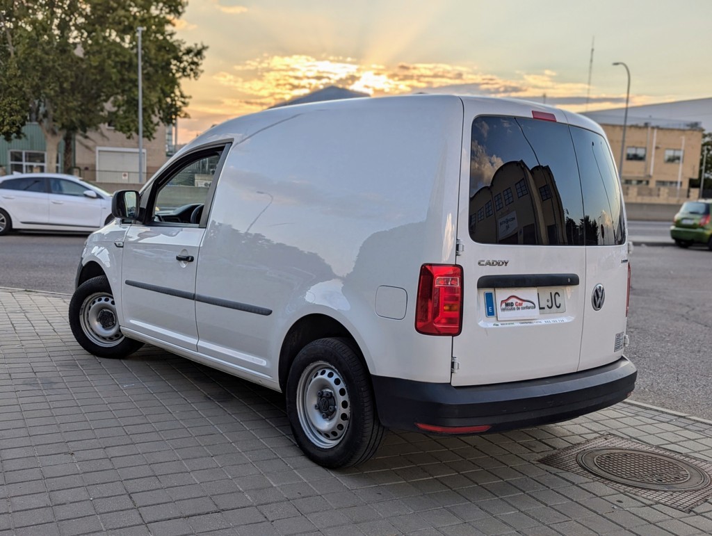 MIDCar coches ocasión Madrid Volkswagen Caddy 1.4 TGI y GNC 81kW BM Furgón  Isotermo con Frio