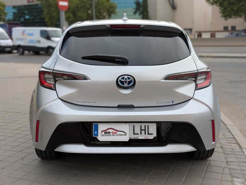 MIDCar coches ocasión Madrid Toyota Corolla 1.8 125H Hybrid Business TECH E-CVT Etiqueta ECO Nacional Pocos Km