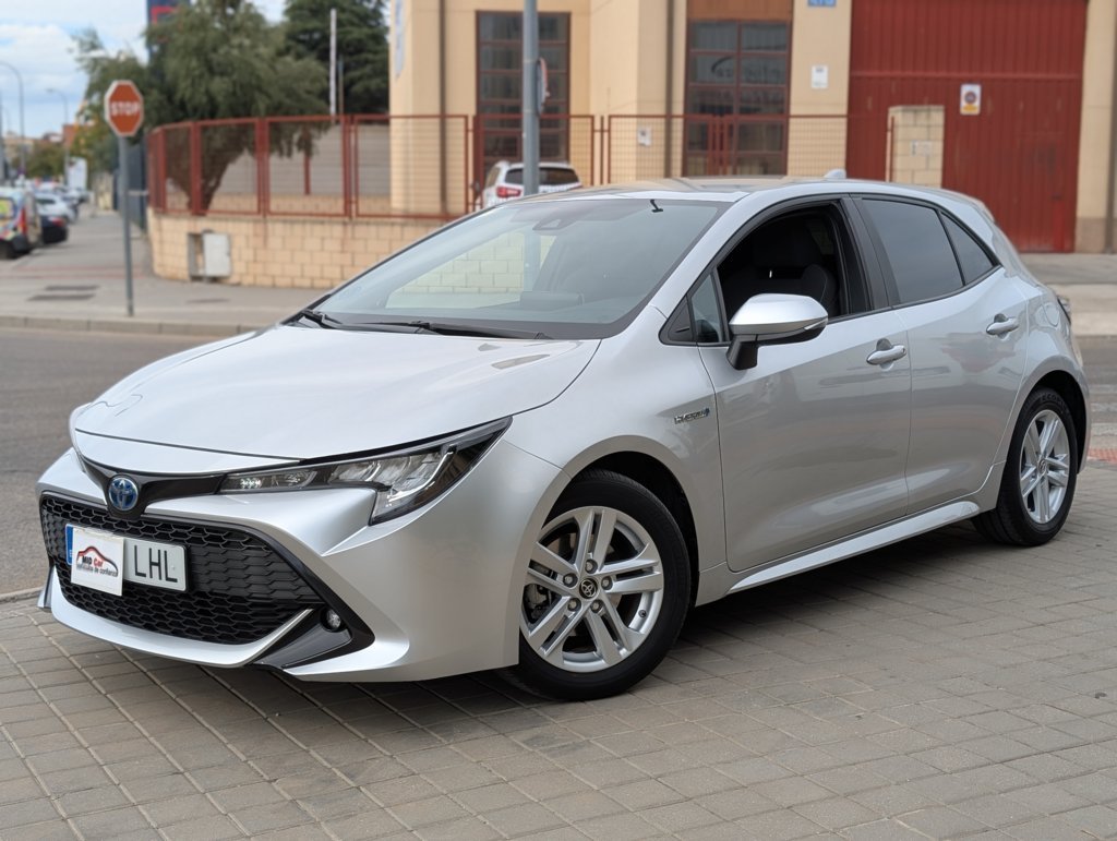 MIDCar coches ocasión Madrid Toyota Corolla 1.8 125H Hybrid Business TECH E-CVT Etiqueta ECO Nacional Pocos Km