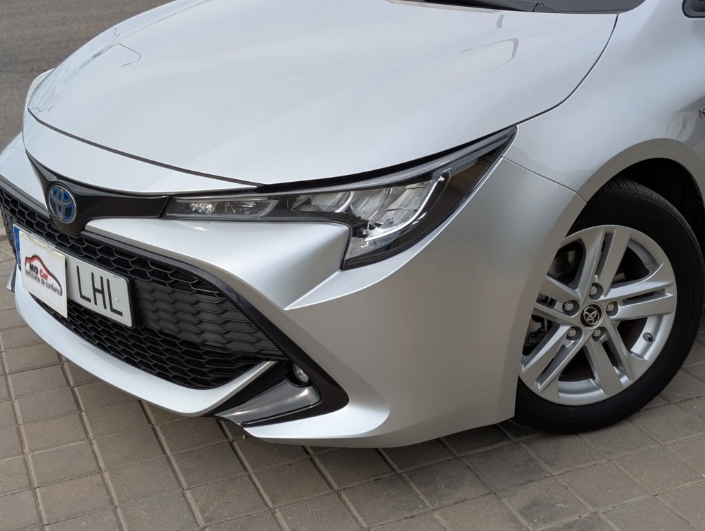 MIDCar coches ocasión Madrid Toyota Corolla 1.8 125H Hybrid Business TECH E-CVT Etiqueta ECO Nacional Pocos Km