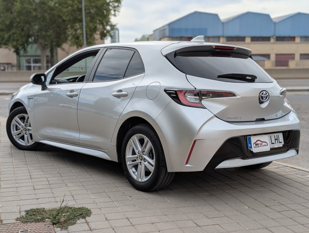 MIDCar coches ocasión Madrid Toyota Corolla 1.8 125H Hybrid Business TECH E-CVT Etiqueta ECO Nacional Pocos Km