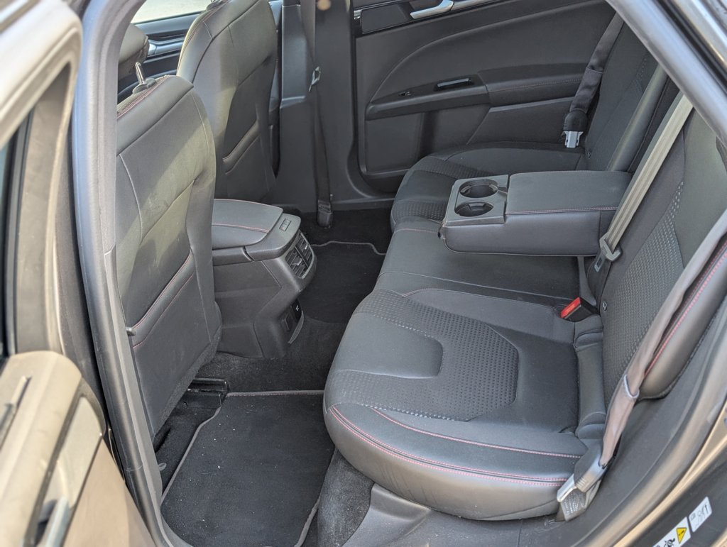 MID Car coches ocasión Madrid Ford Mondeo 2.0Tdci  ST-Line AWD Powershift 190 Cv Etiqueta medioambiental C