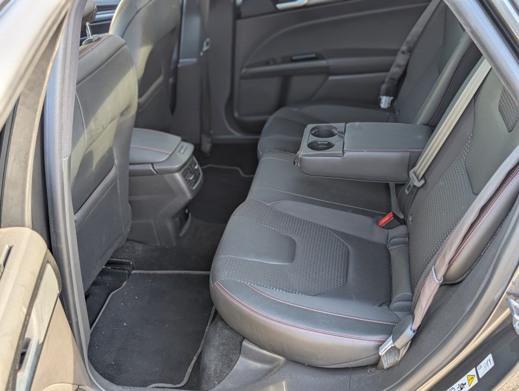MID Car coches ocasión Madrid Ford Mondeo 2.0Tdci  ST-Line AWD Powershift 190 Cv Etiqueta medioambiental C