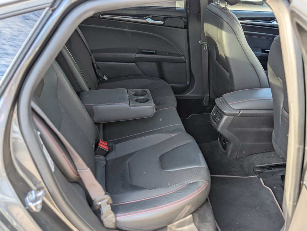 MID Car coches ocasión Madrid Ford Mondeo 2.0Tdci  ST-Line AWD Powershift 190 Cv Etiqueta medioambiental C